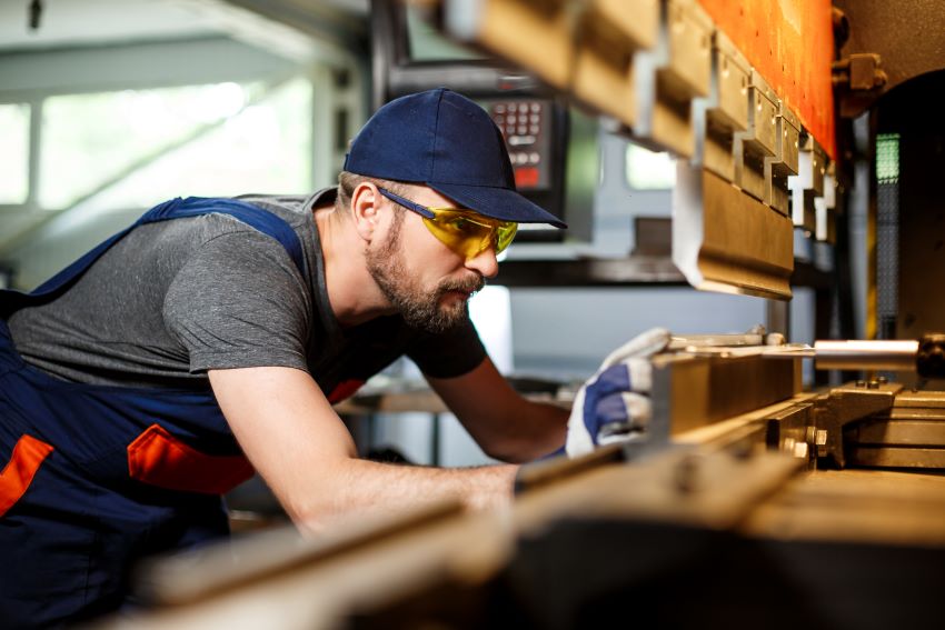 Cómo funciona una máquina CNC